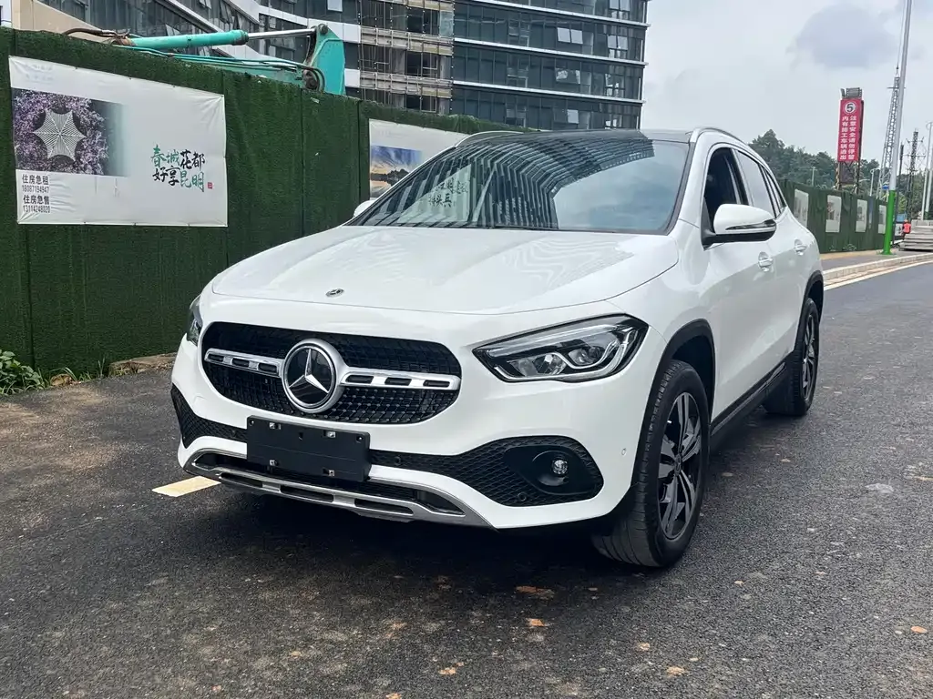Mercedes-Benz GLA — фото 1