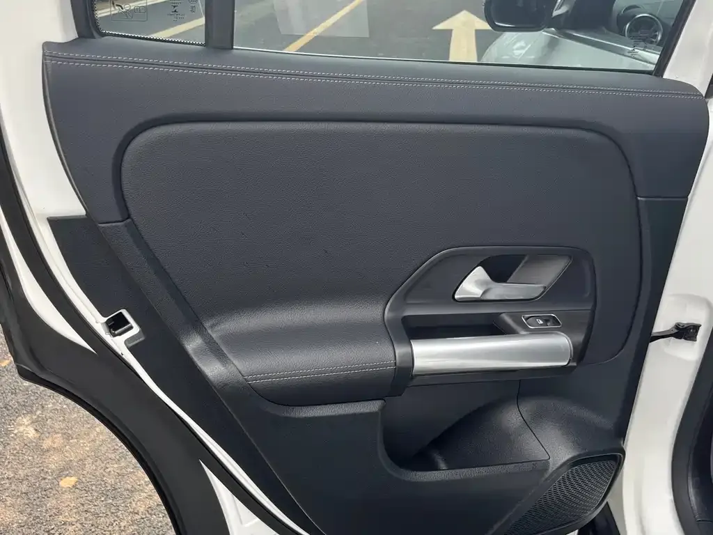 Mercedes-Benz GLA — фото 5