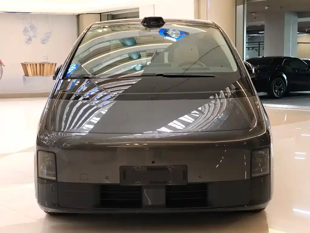 Li Auto MEGA — фото 9