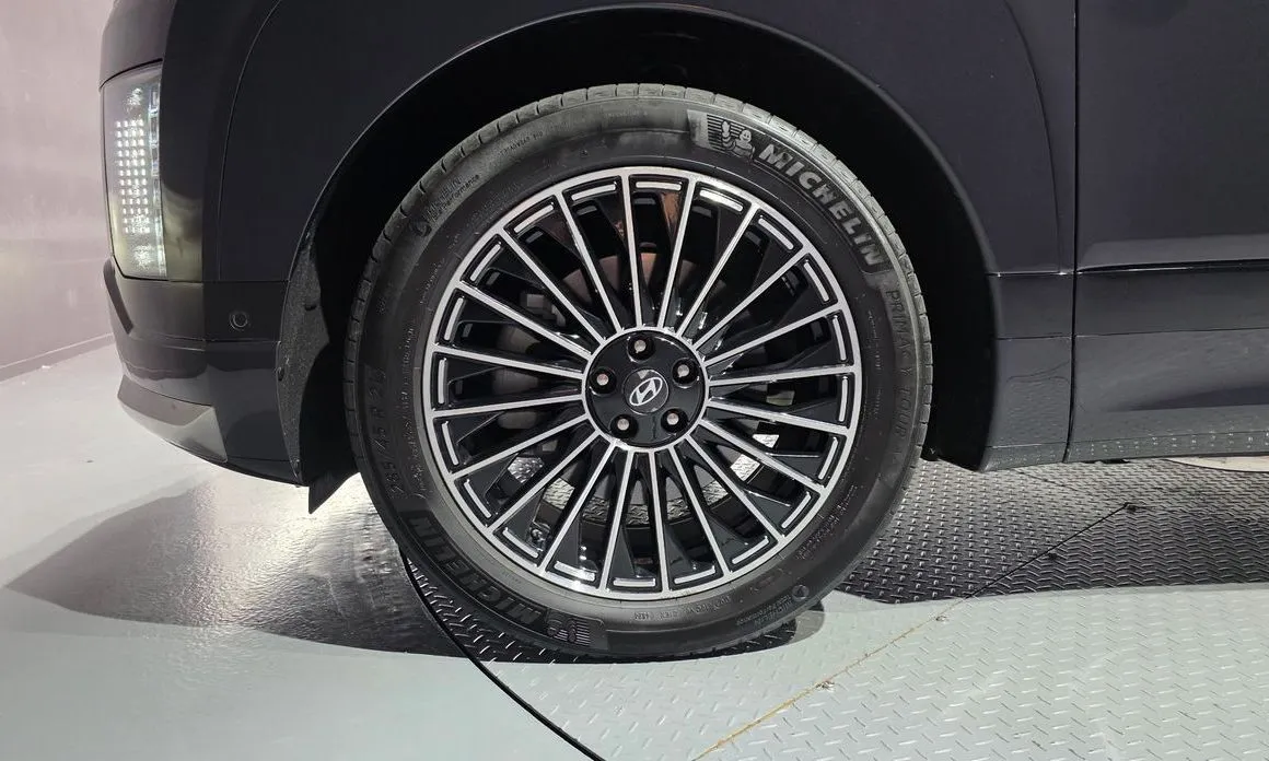 Hyundai Ioniq9 — фото 10