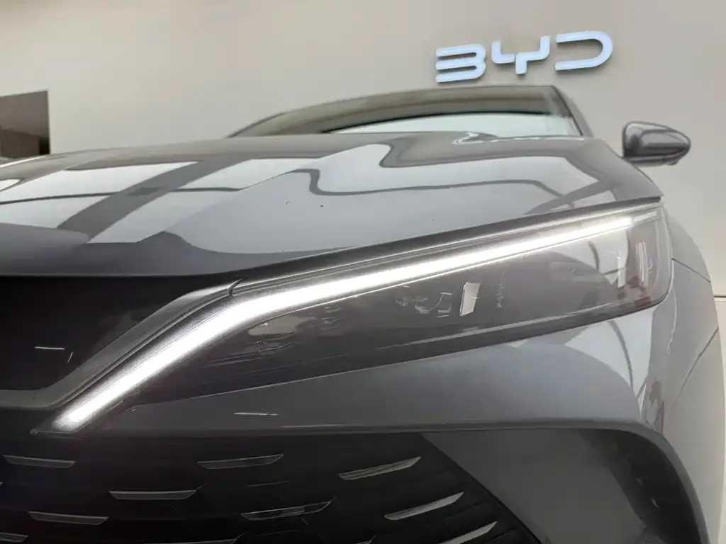 BYD Qin L — фото 2
