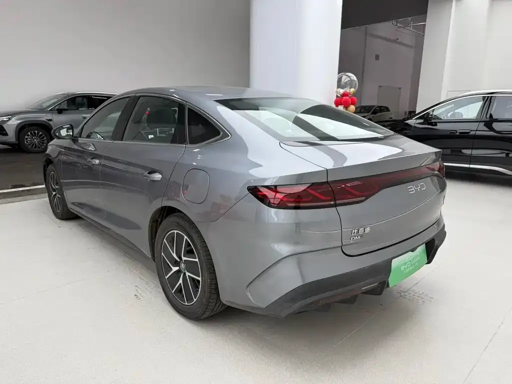 BYD Qin L — фото 8