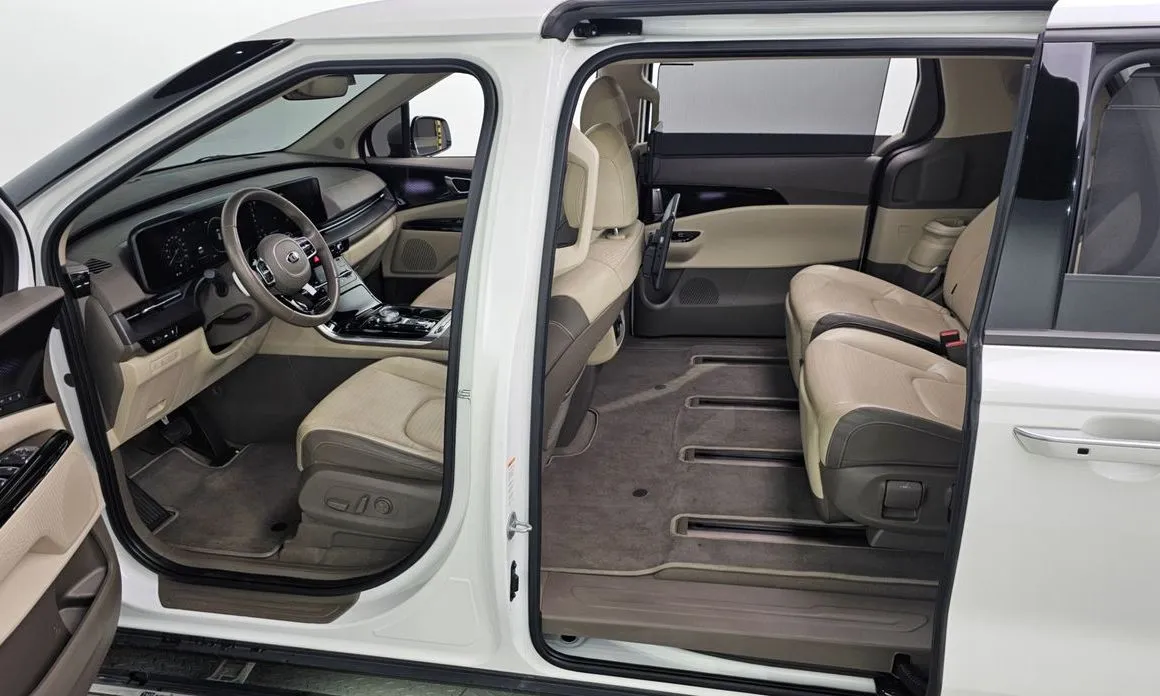 Kia Carnival — фото 4