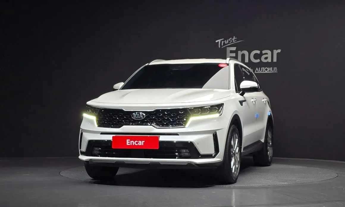 Kia Sorento — фото 7
