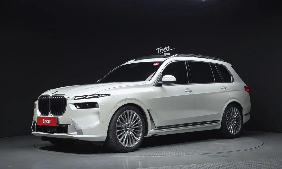 BMW X7 — фото 1