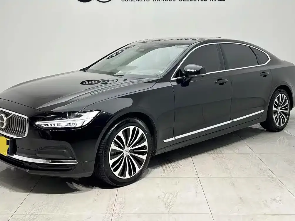 Volvo S90 — фото 1
