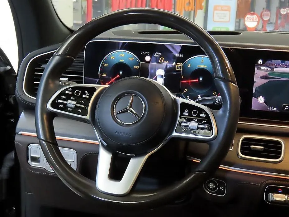Mercedes-Benz GLS-Class — фото 8