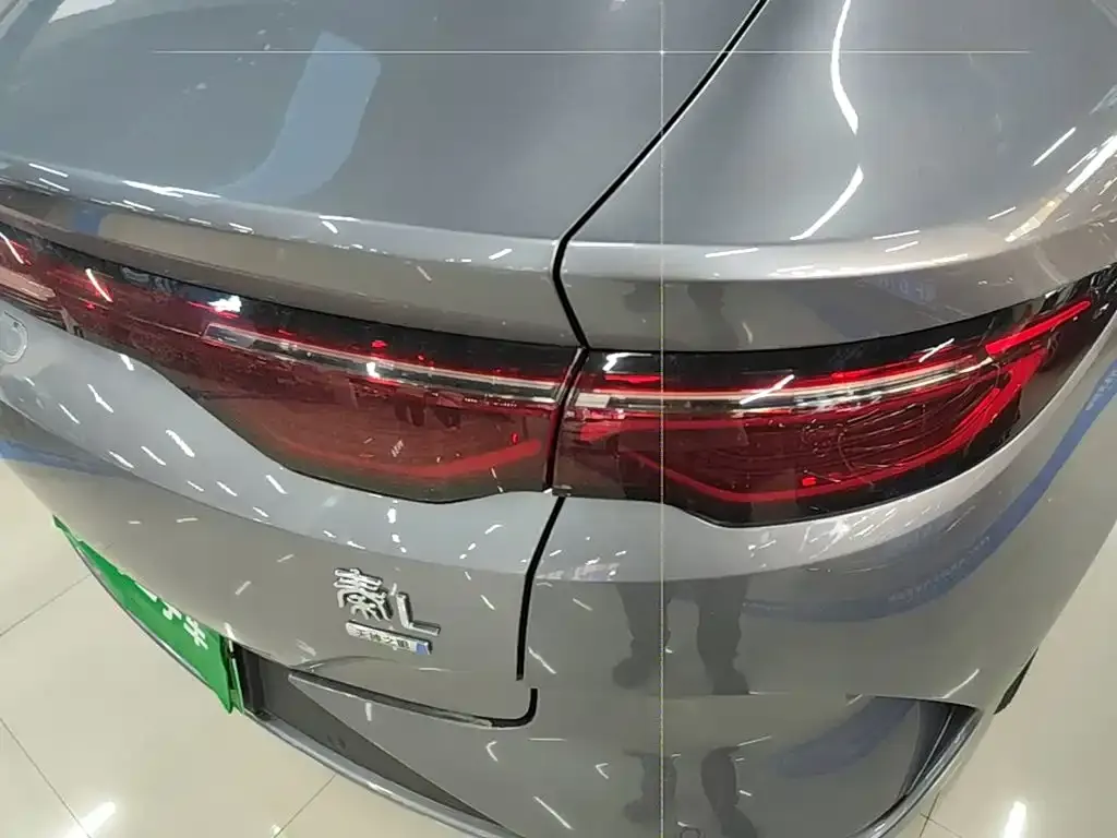 BYD Qin L — фото 9