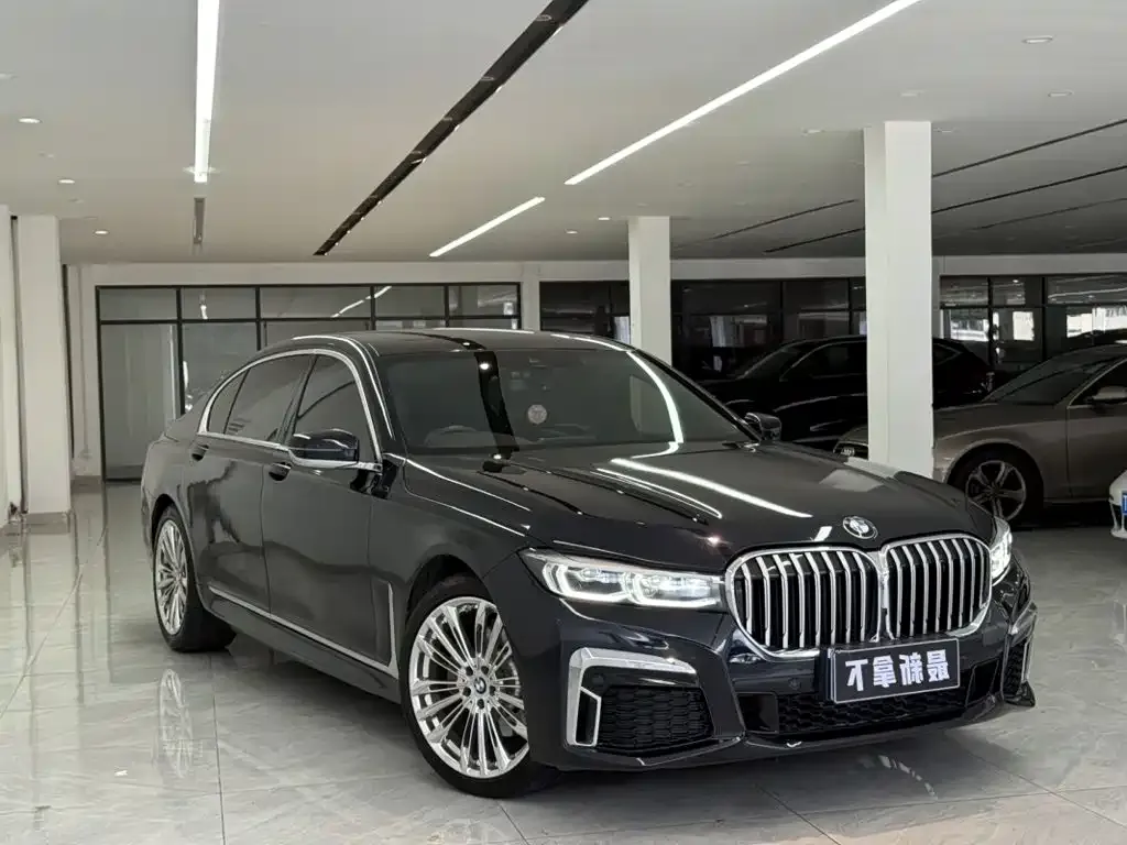BMW 7 Series — фото 6