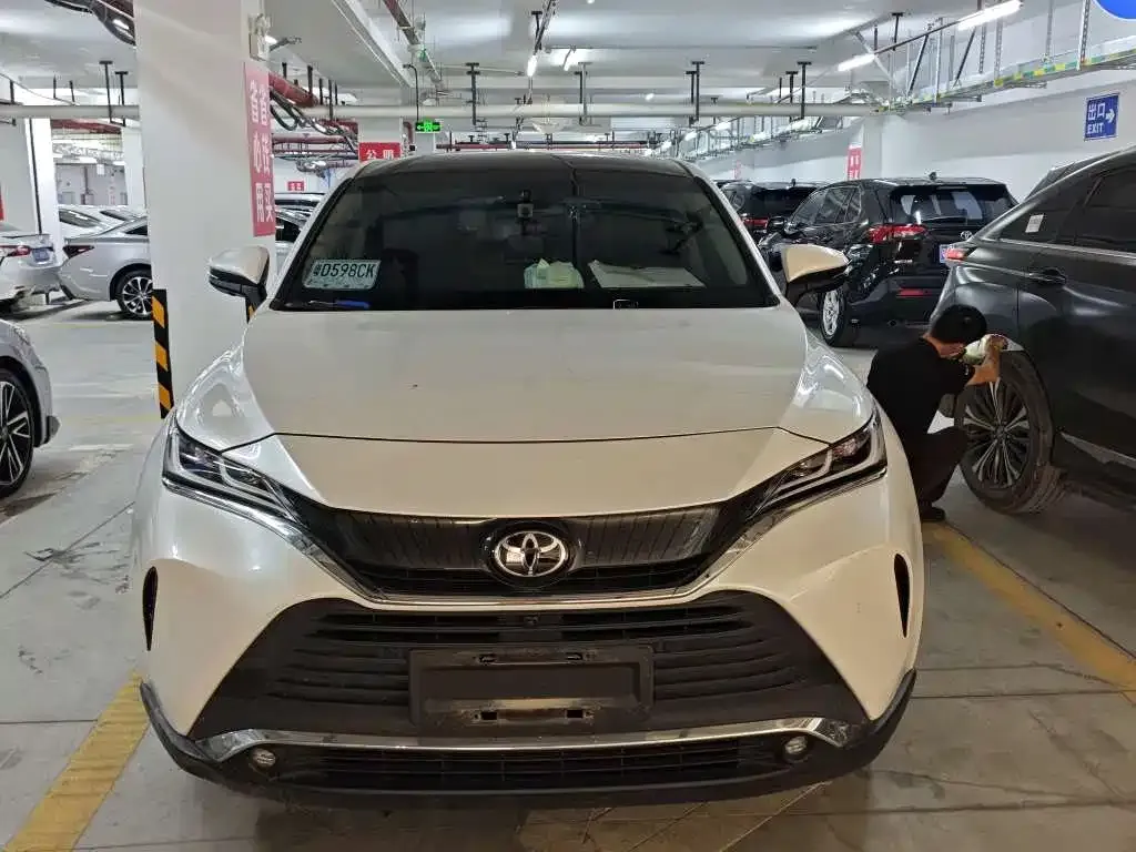 Toyota Harrier — фото 3