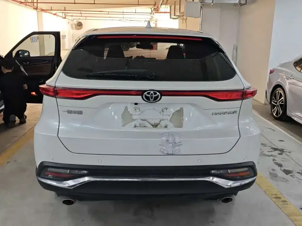 Toyota Harrier — фото 9