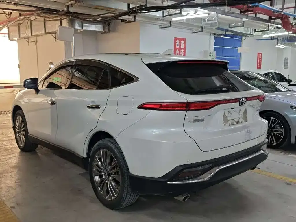 Toyota Harrier — фото 6
