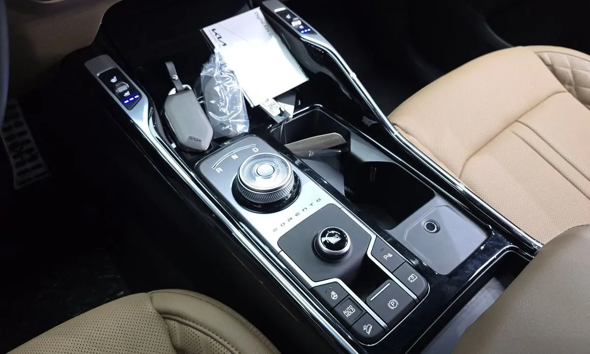 Kia Sorento — фото 9