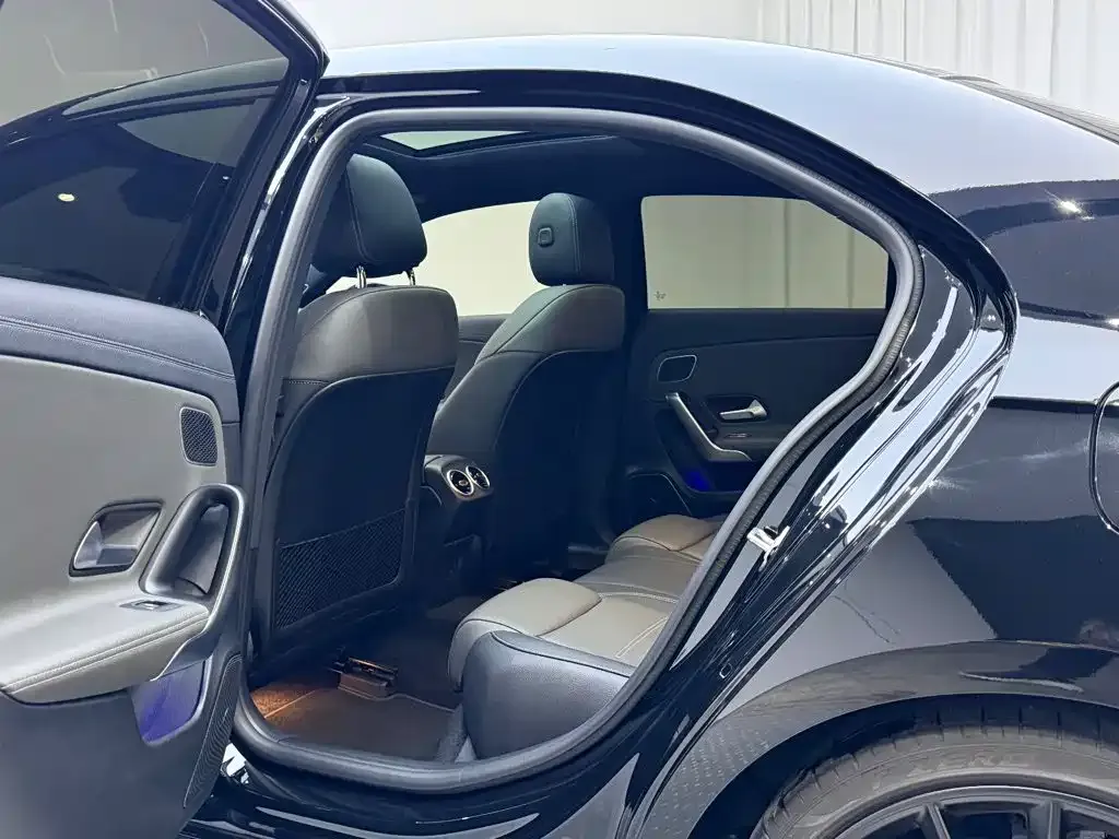 Mercedes-Benz A-Class AMG — фото 4