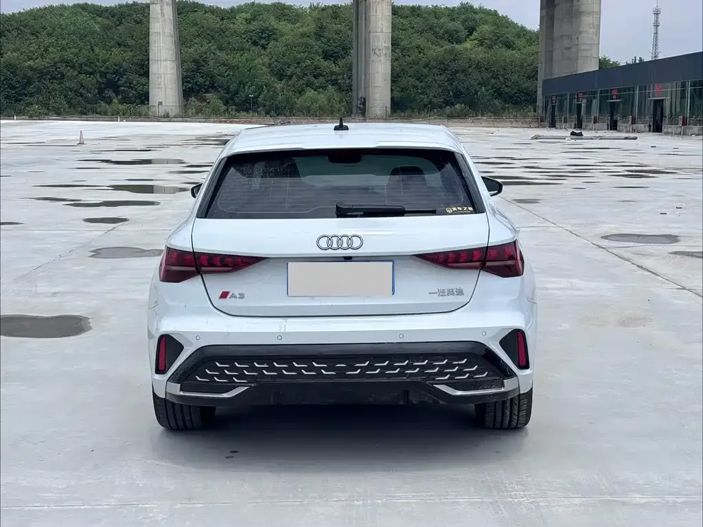 Audi A3 — фото 2