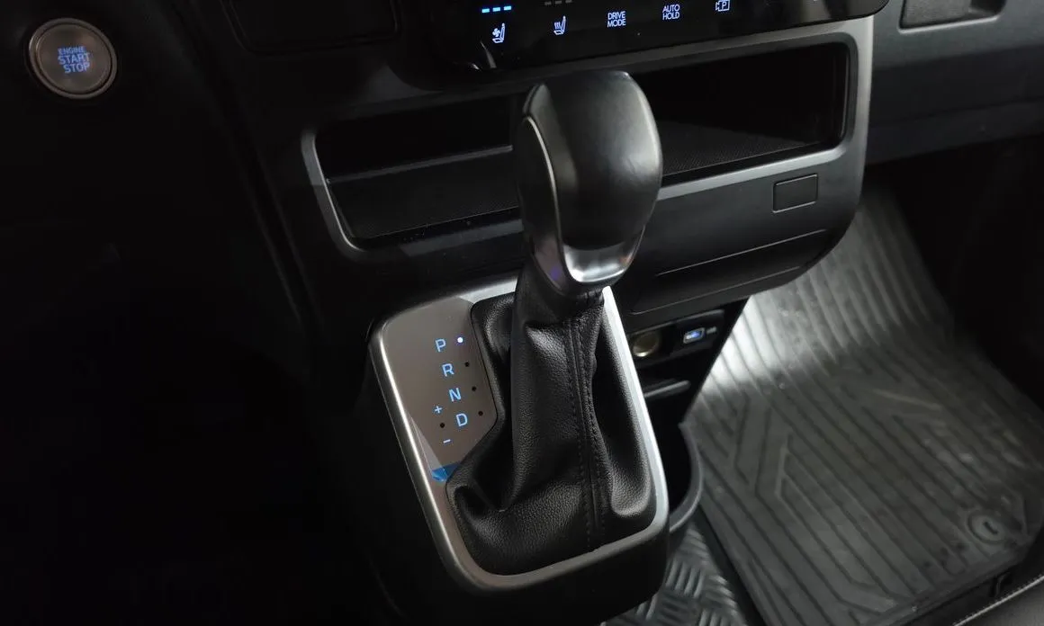 Hyundai Staria — фото 4
