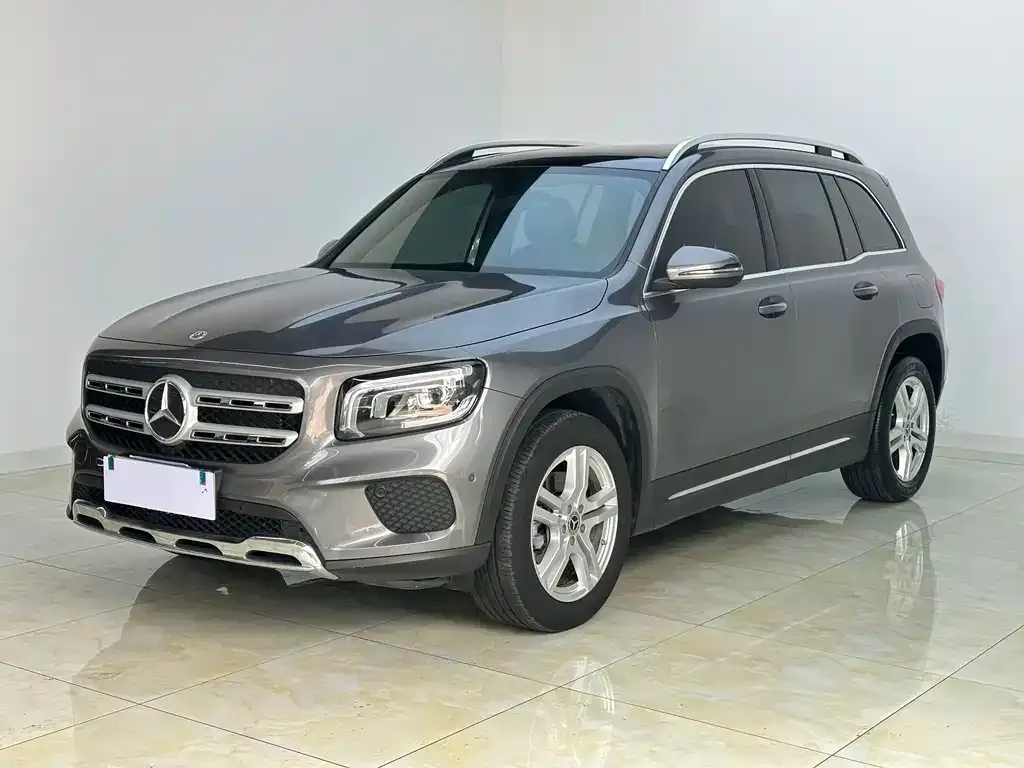 Mercedes-Benz GLB — фото 1