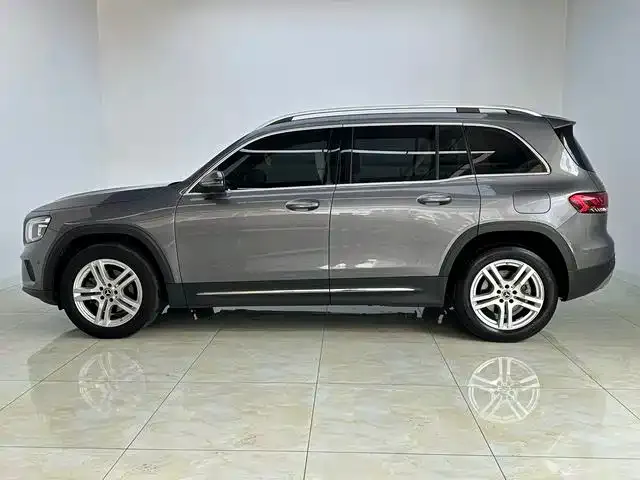 Mercedes-Benz GLB — фото 6