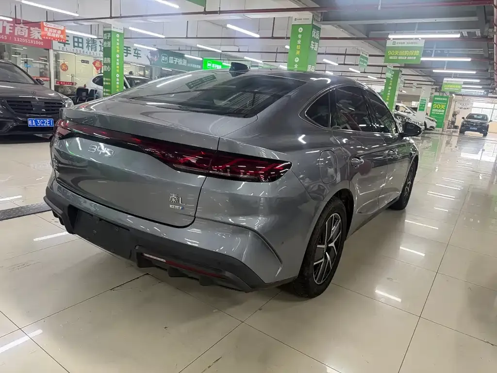 BYD Qin L — фото 4