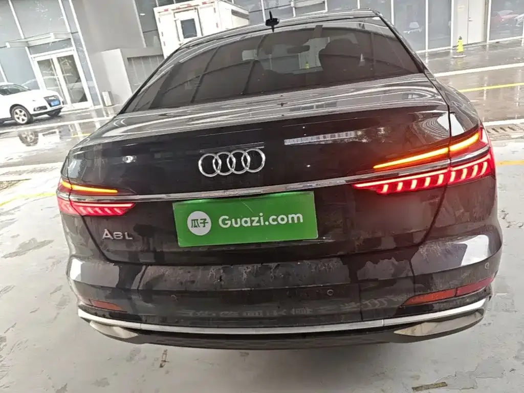 Audi A6L — фото 10