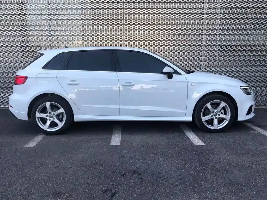 Audi A3 — фото 9