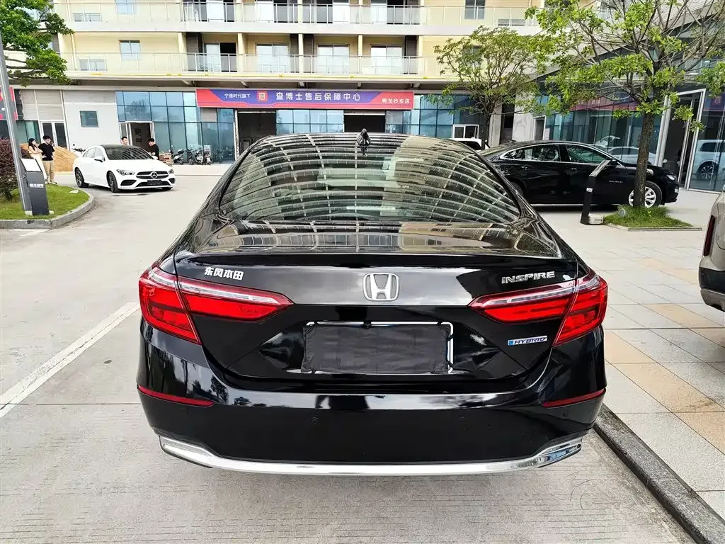 Honda Inspire — фото 8