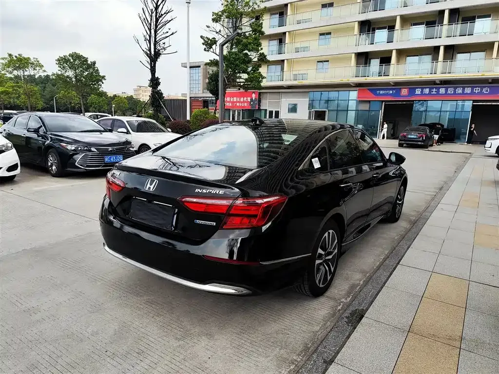Honda Inspire — фото 6