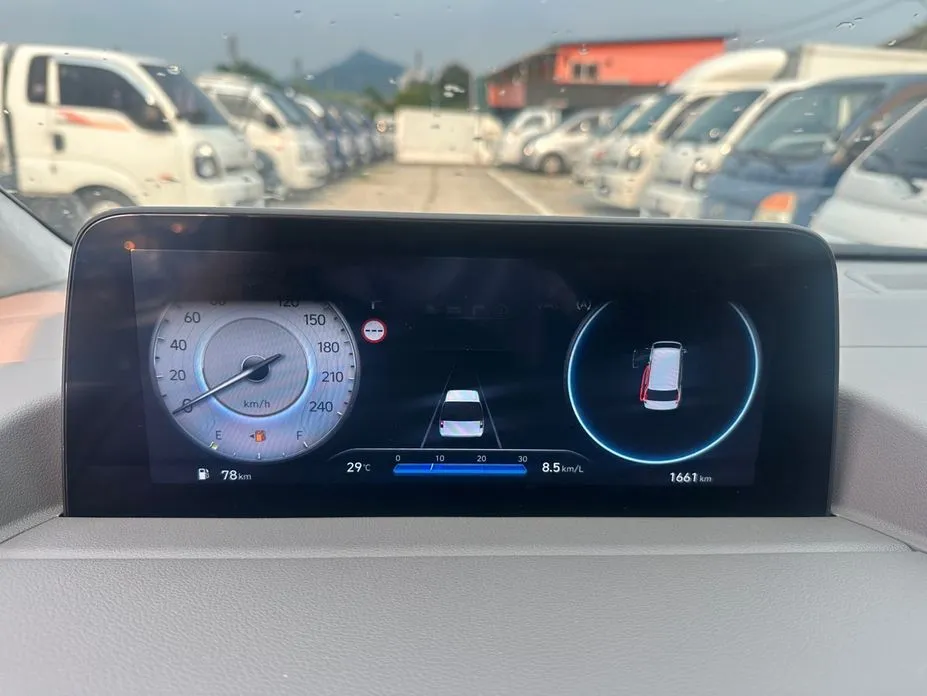 Hyundai Staria — фото 3