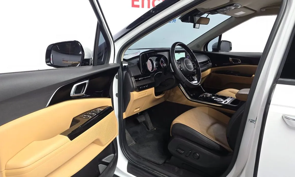 Kia Carnival — фото 10