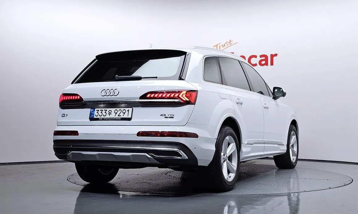 Audi Q7 — фото 3