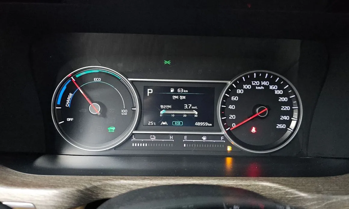 Kia Sorento — фото 7