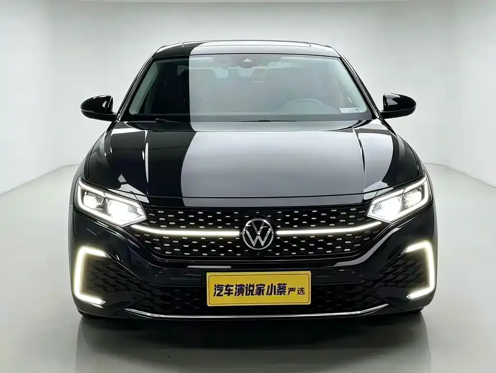 Volkswagen Passat — фото 3