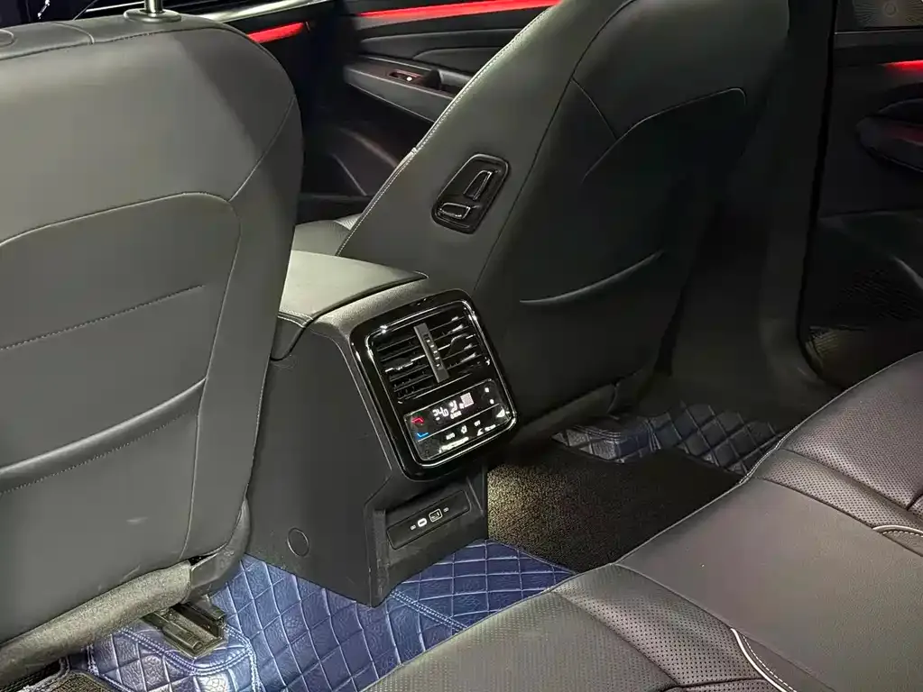 Volkswagen Passat — фото 2