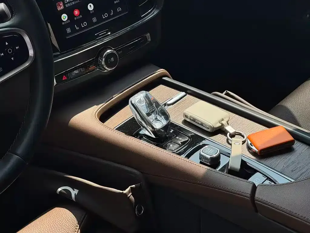 Volvo S90 — фото 6