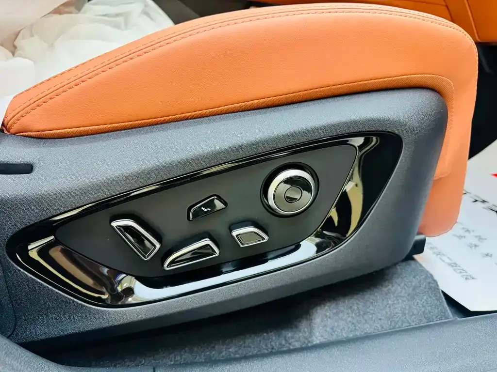 Changan CS75PLUS — фото 10