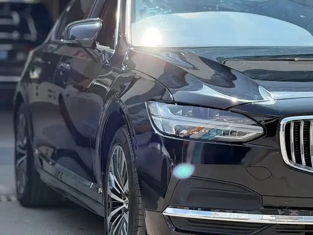 Volvo S90 — фото 7