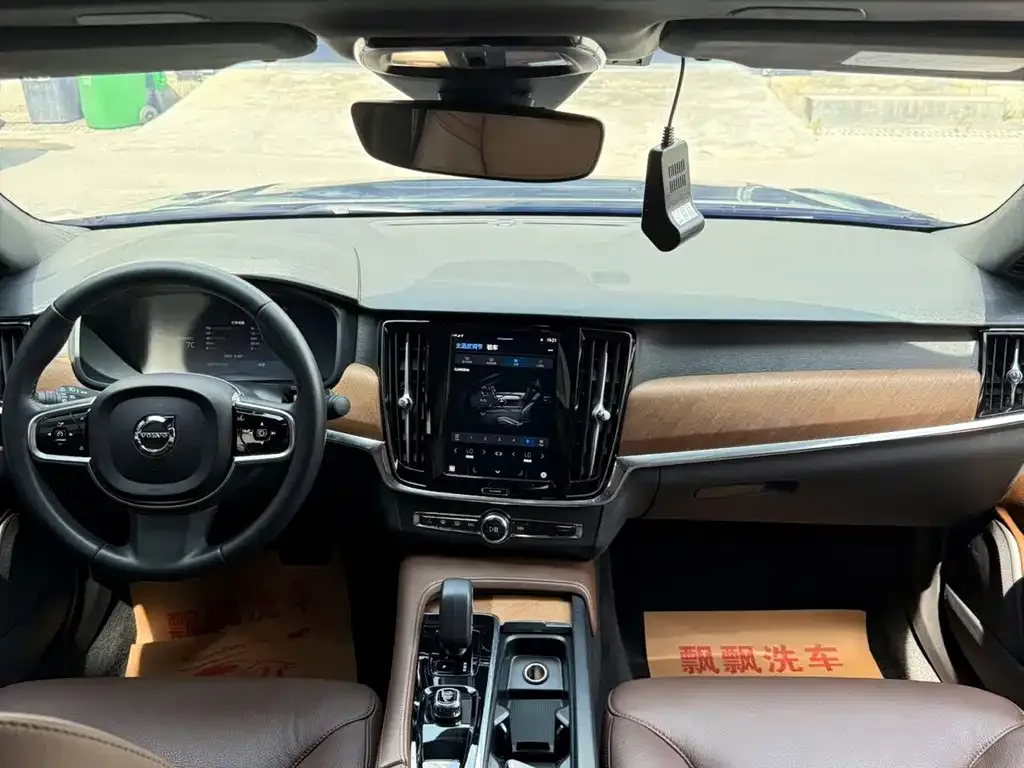 Volvo S90 — фото 2