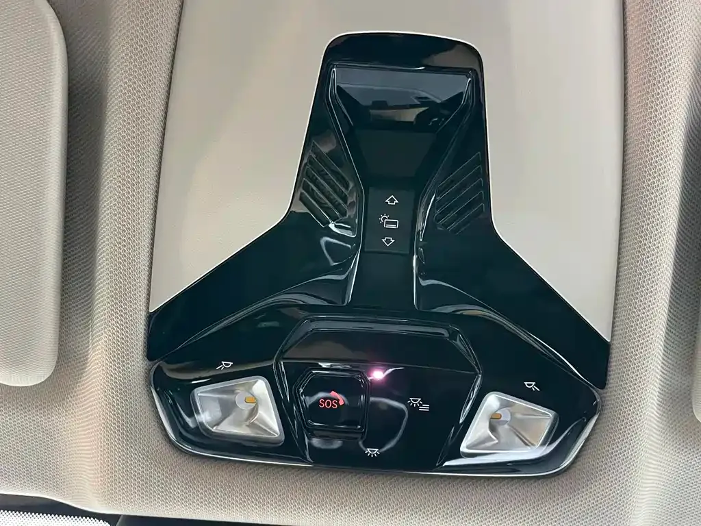 BMW X1 — фото 10