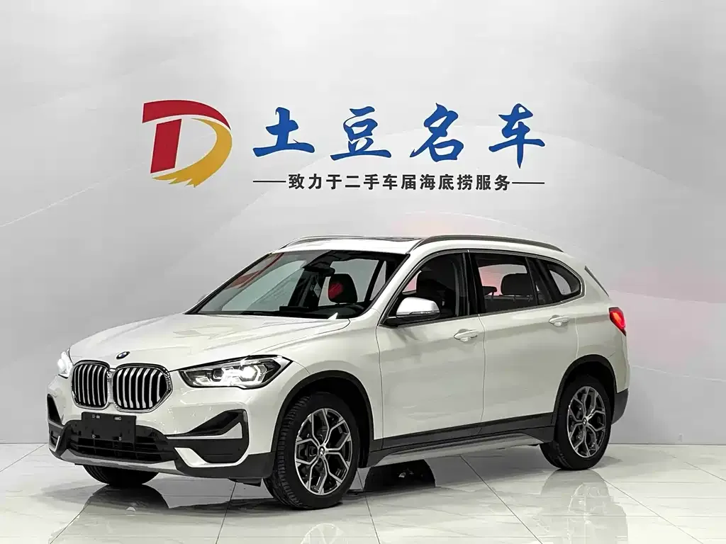 BMW X1 — фото 1