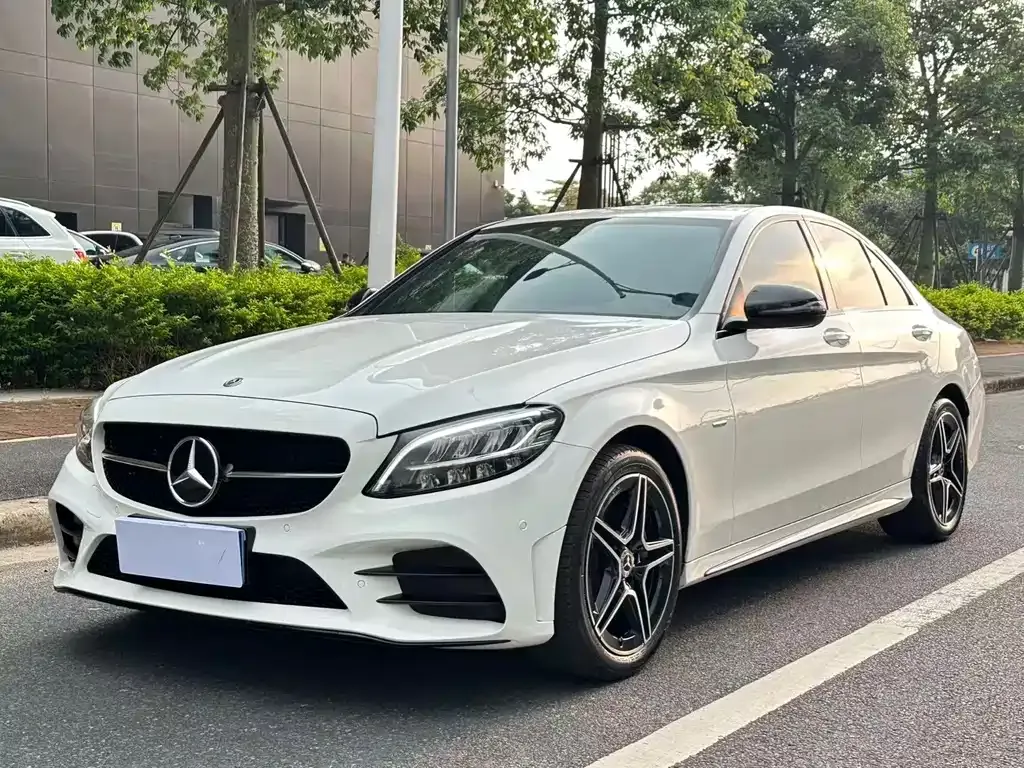 Mercedes-Benz C-Class — фото 1