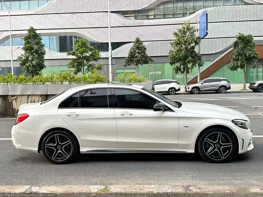 Mercedes-Benz C-Class — фото 10