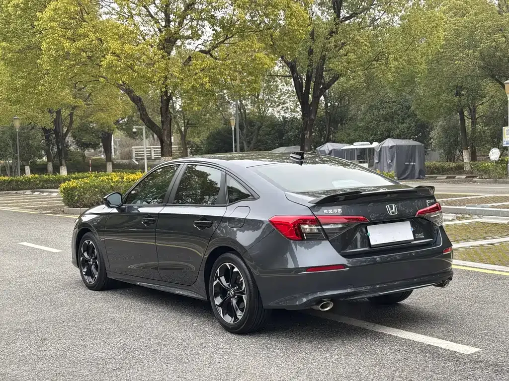 Honda Civic — фото 10