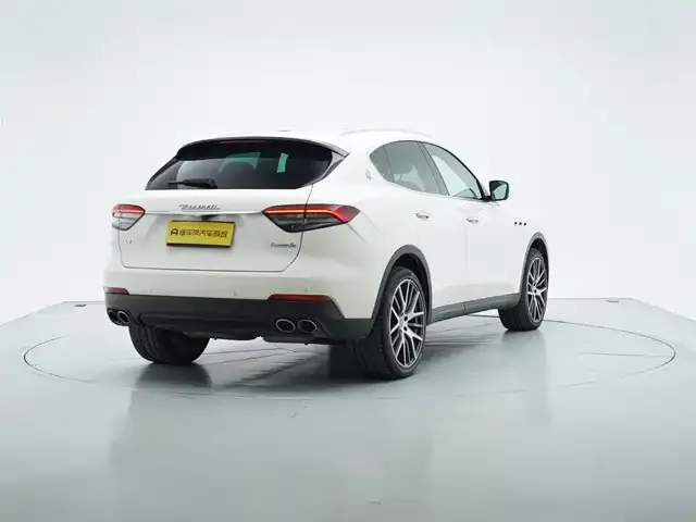 Maserati Levante — фото 6