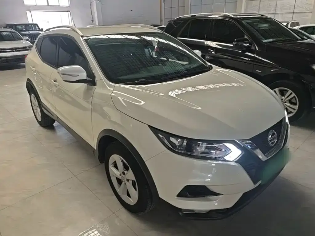 Nissan Qashqai — фото 8