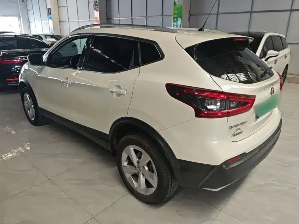 Nissan Qashqai — фото 3