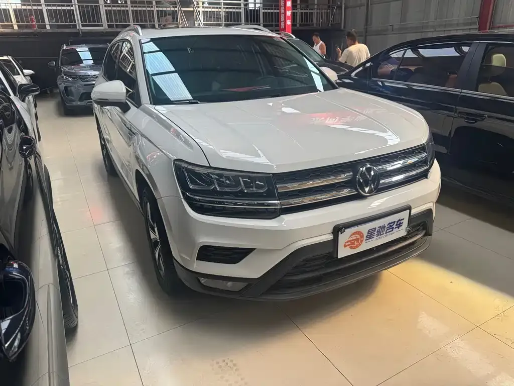 Volkswagen Tharu — фото 10