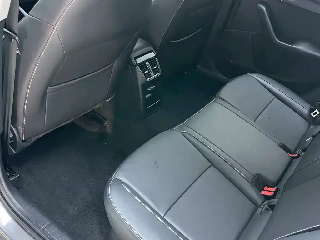 Skoda Octavia — фото 9