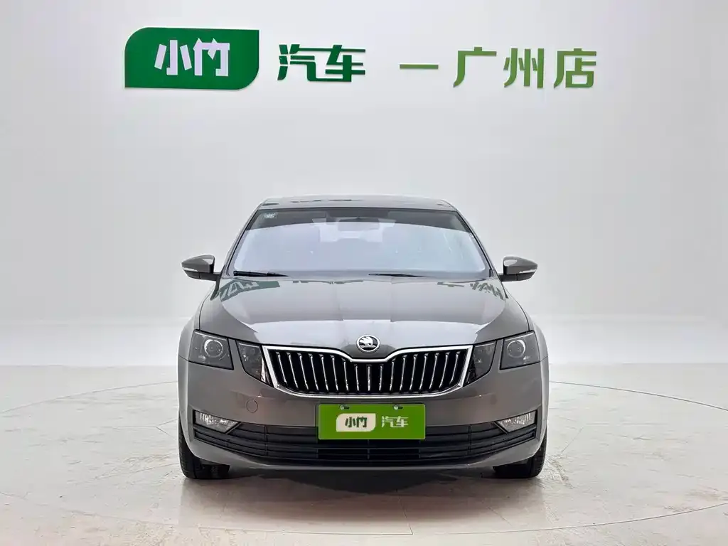 Skoda Octavia — фото 6