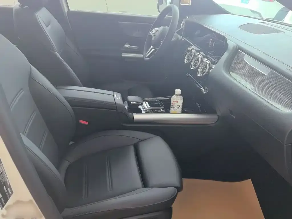 Mercedes-Benz GLA — фото 7
