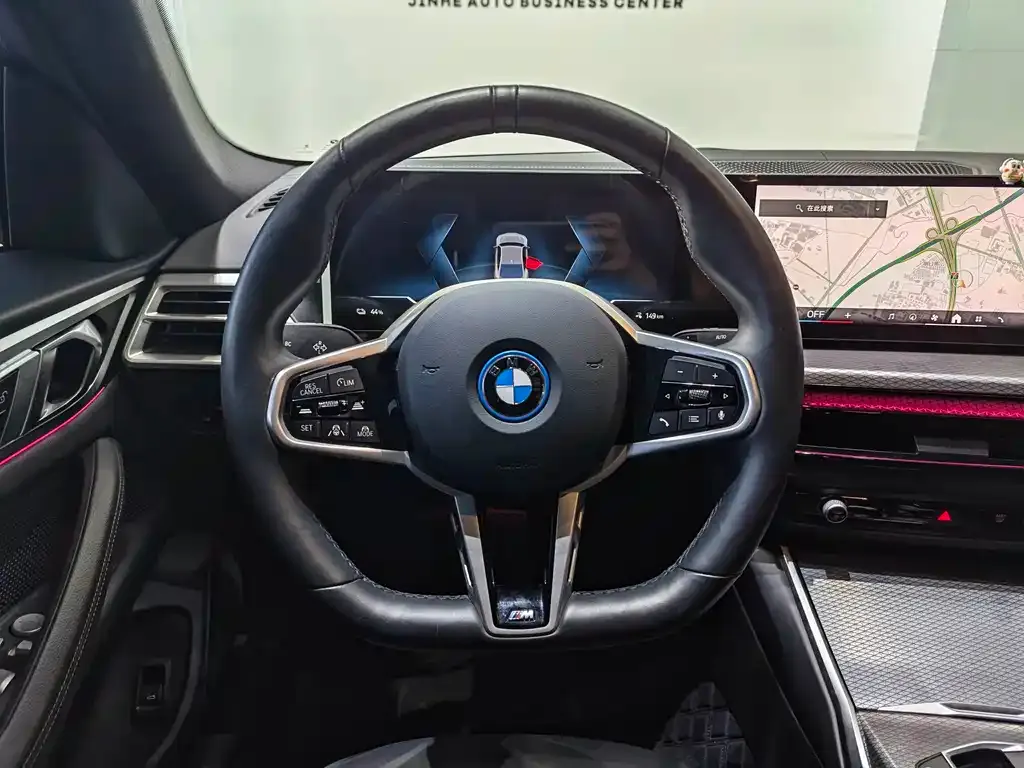 BMW i4 — фото 4